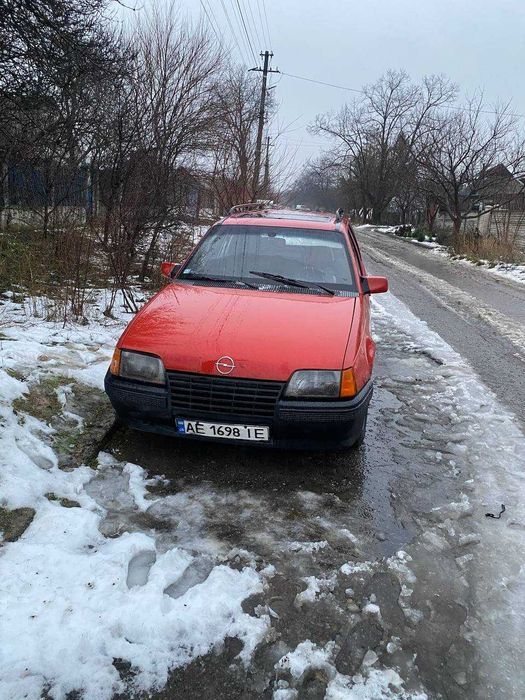 Opel Kadett универсал