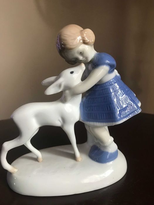 Figurka dziewczynka z sarenką Grafenthal