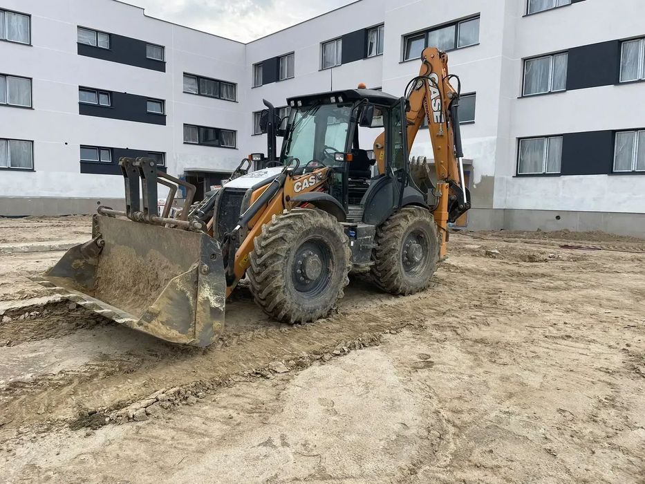 Case 695 ST  Case 695ST • 2019 r. • 1 WŁAŚCICIEL !!!