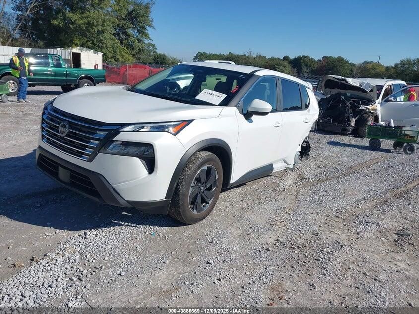 Розбірка разборка запчастини Nissan Rogue T33 FWD Рестайлінг 1.5 24-