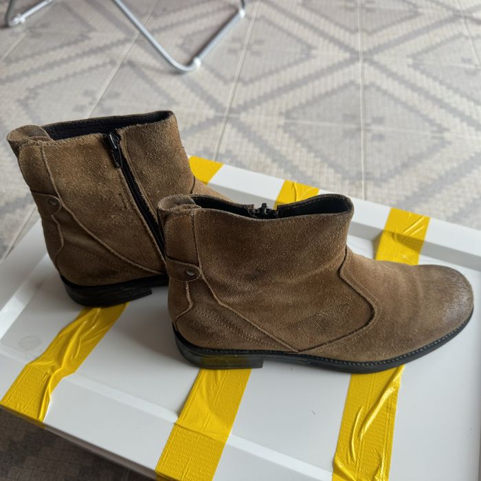 Vendo Botas de Camurca da Marca Code