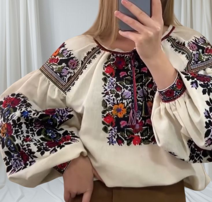 Жіноча вишиванка"Борщівська квітуча"