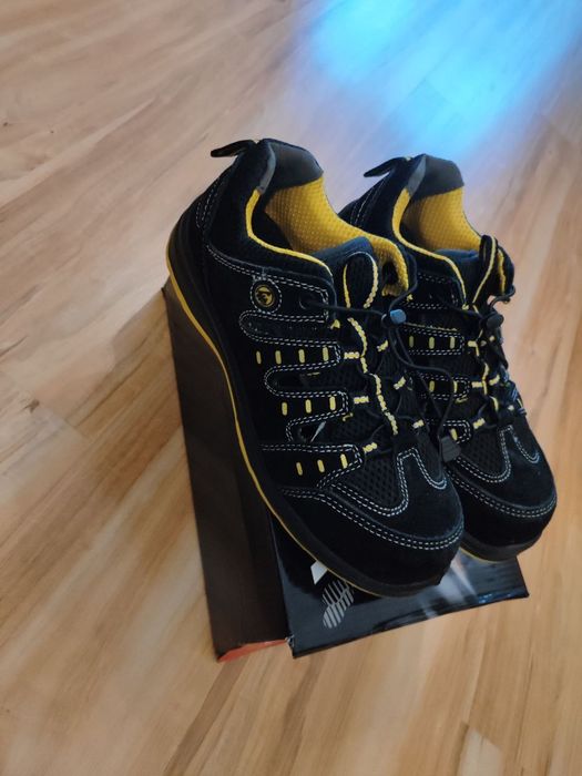 Ochronne obuwie robocze