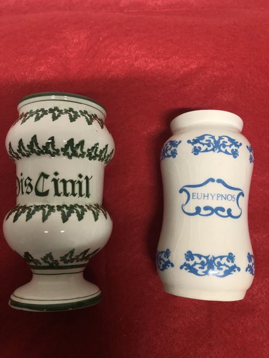 Peças em louça de Farmácia antigas