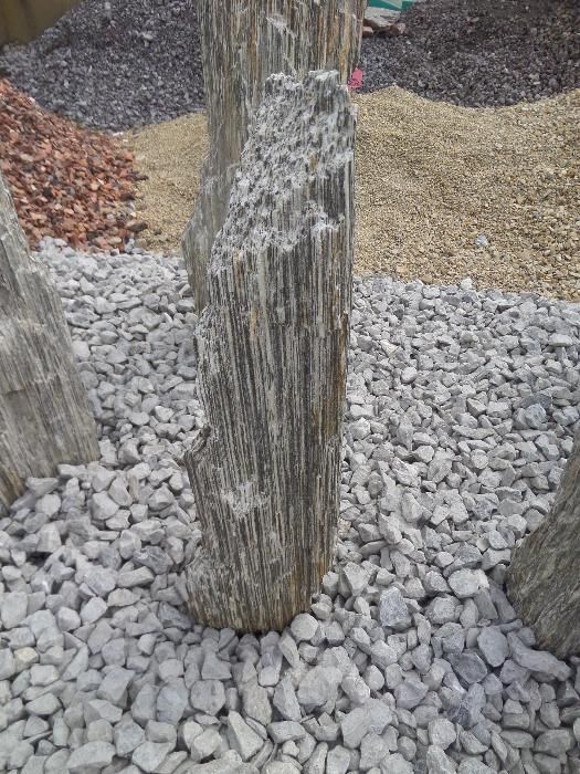 Szpilki Kora Kamienna Kamień Ogrodowy Gnejs