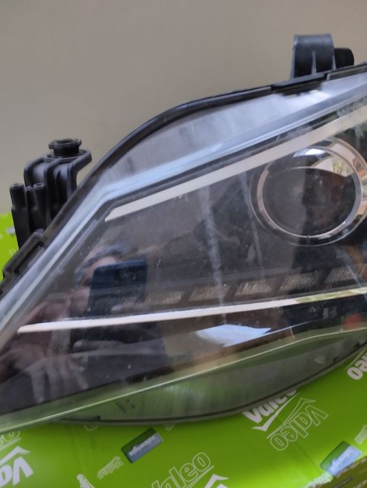 Farol Seat Ibiza FR 6j 2016 Valeo
