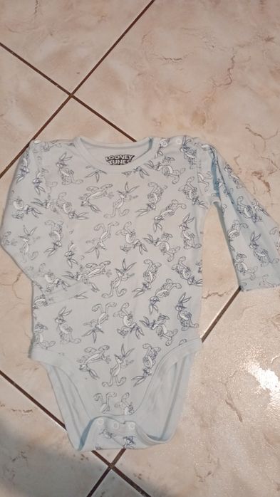 Looney tunes body niemowlęce długi rękaw królik bugs rozmiar 80 cm  cool club stan idealny