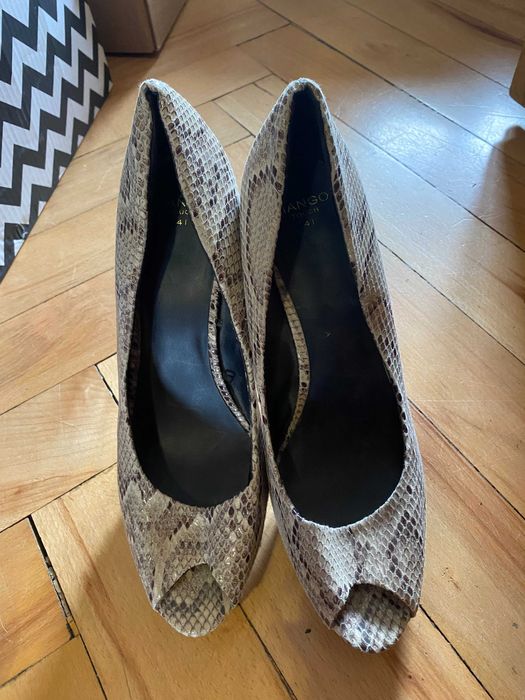 Szpilki Mango Skóra węża