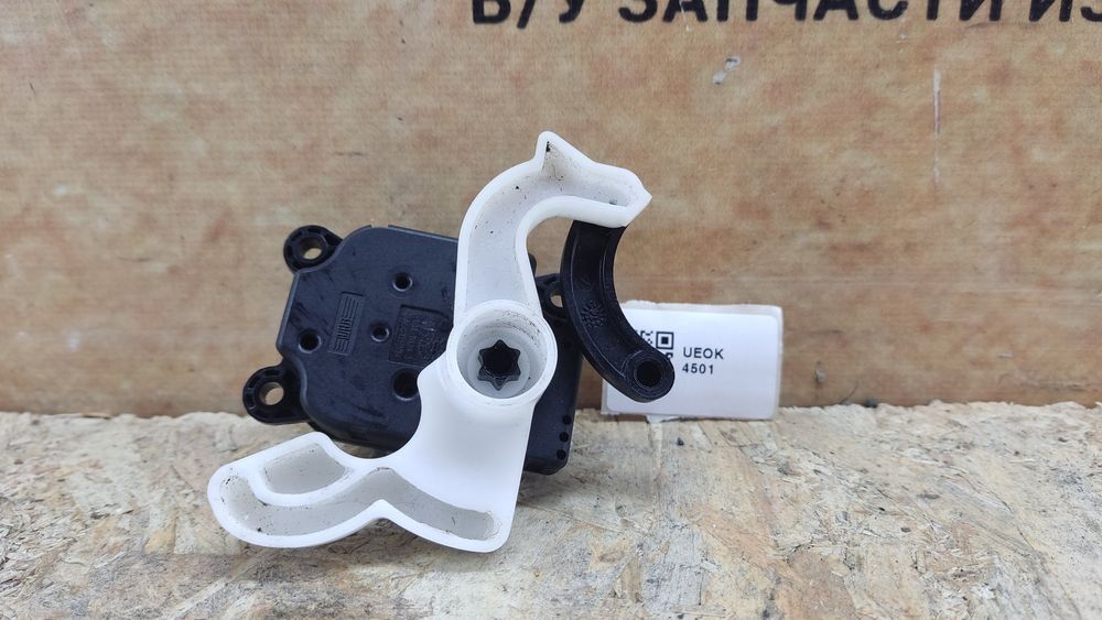 Opel Astra J 2009-2015 привод моторчик заслонки печки DA644001U