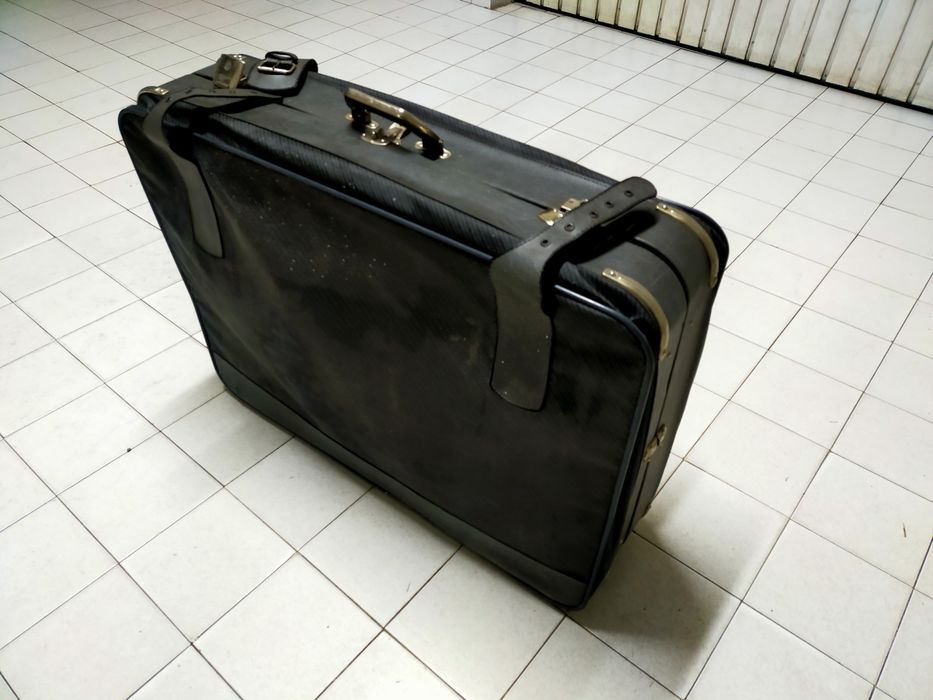 Vendo mala de viagem antiga