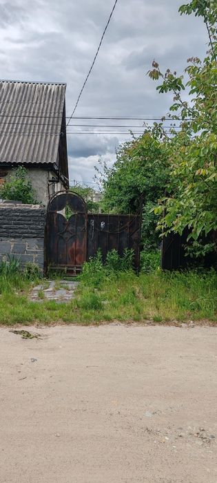Продам будинок/ділянку в м. Коростишів