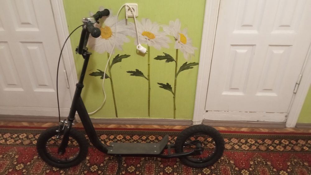 Продам дитячий самокат