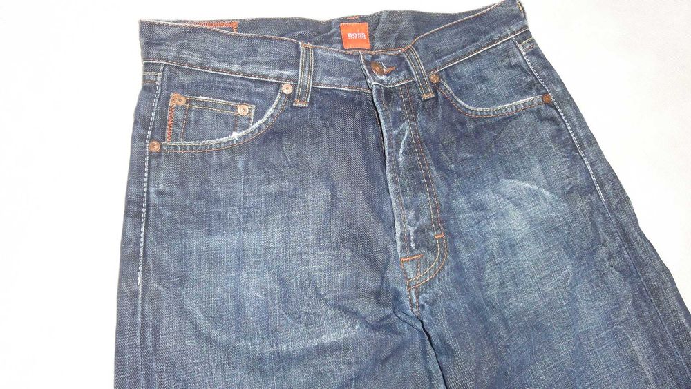 HUGO BOSS W30 L32 spodnie jeans