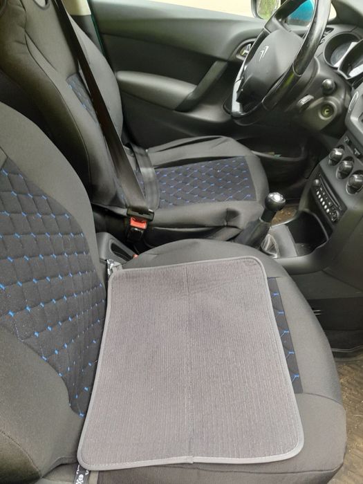 Продам машину Citroen C3