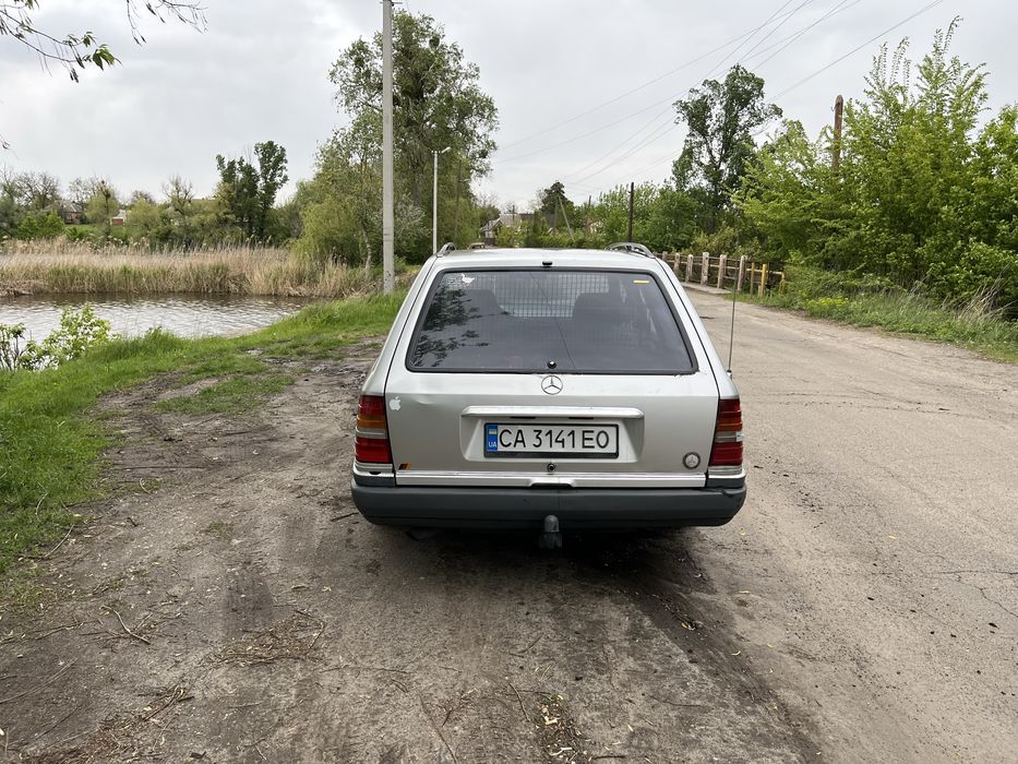 Мерседес 124 універсал в доброму стані  можливий обмін на мото
