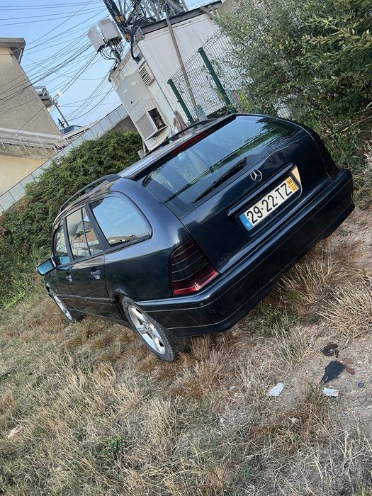 Mercedes-Benz C220 CDI Carrinha (1999) - Motor de Guerra