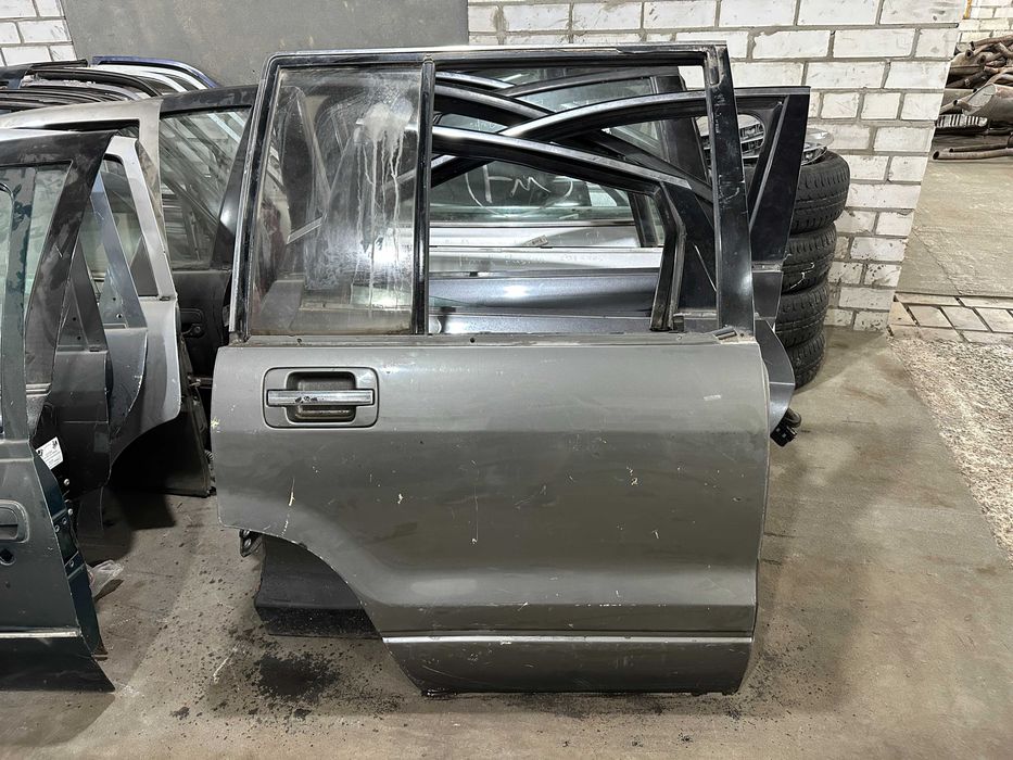 Дверь задняя правая Opel Monterey Isuzu Trooper