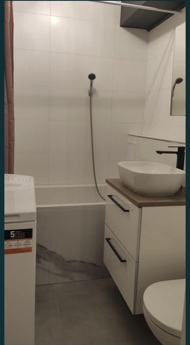 Gotowa do zamieszkania kawalerka po remoncie – Luboń