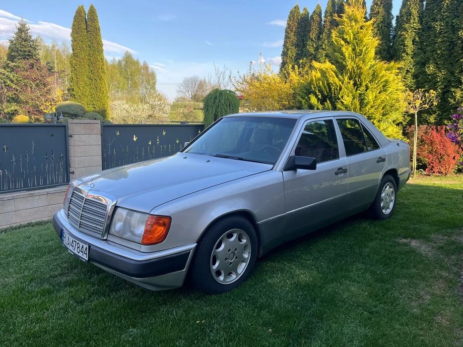 Mercedes-Benz W124 (1984-1993)