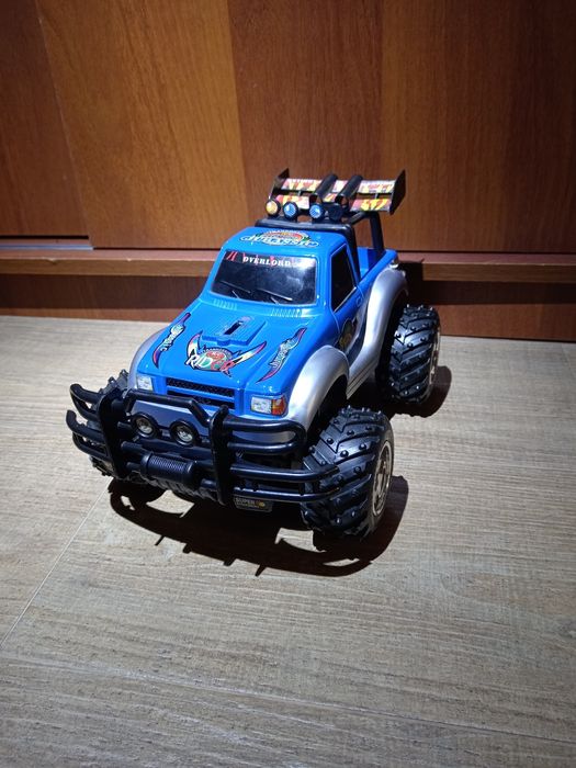 Продам джип як іграшку.