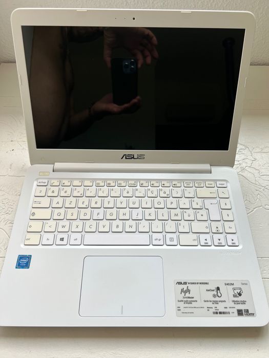 Portátil ASUS zen pad