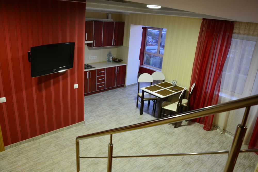 Здам 2х рівневу квартиру на Хмельницькому шосе 3030