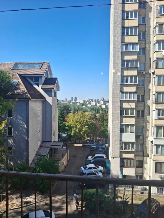 Тополева 3, 4/5 поверх, 32кв.м, ремонт