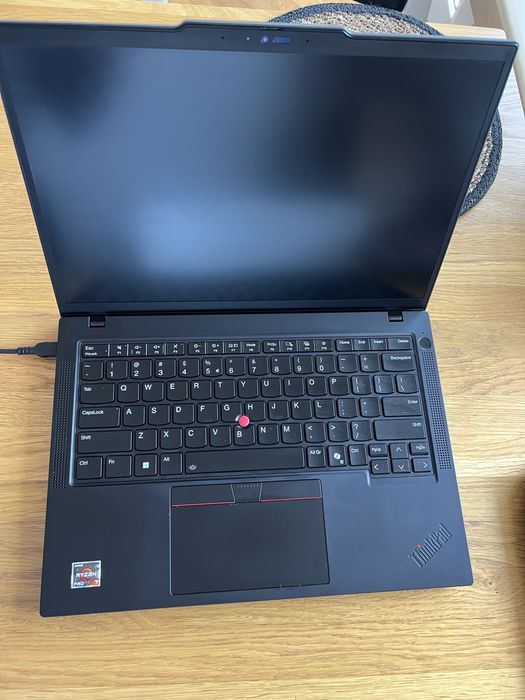 Laptop 14” Lenovo Think Pad T14 Gen5, AMD Ryzen 7pro, SSD 2TB, RAM32GB
