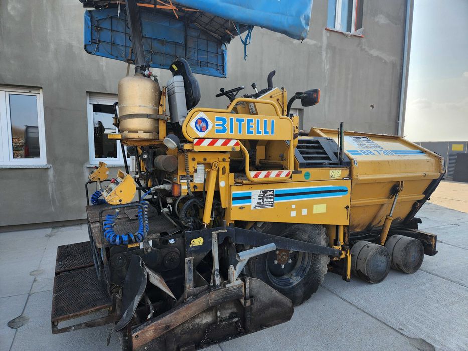 Rozściełacz do asfaltu CAT BB-730, 2006 rok - Bitelli