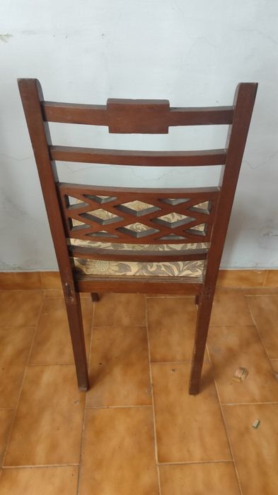 4 Cadeiras diferentes vintage coleção