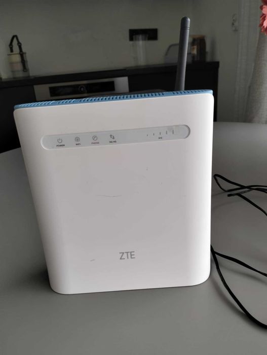 Router LTE 4G z Wi-Fi ZTE MF286D