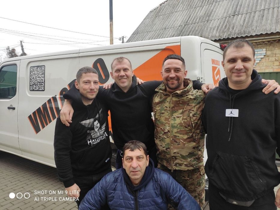 Послуги досвідчених вантажників та вантажних перевезень