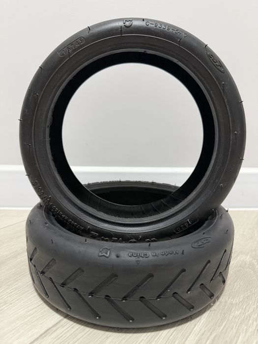 Покришка на самокат Xiaomi Mijia Scooter M365/Pro 8 1/2x2