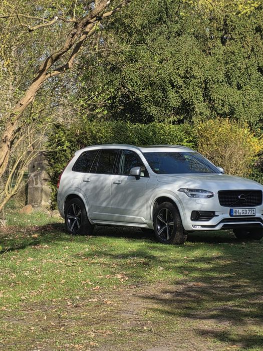 Sprzedam Volvo XC90, rok 2016 – uszkodzony silnik