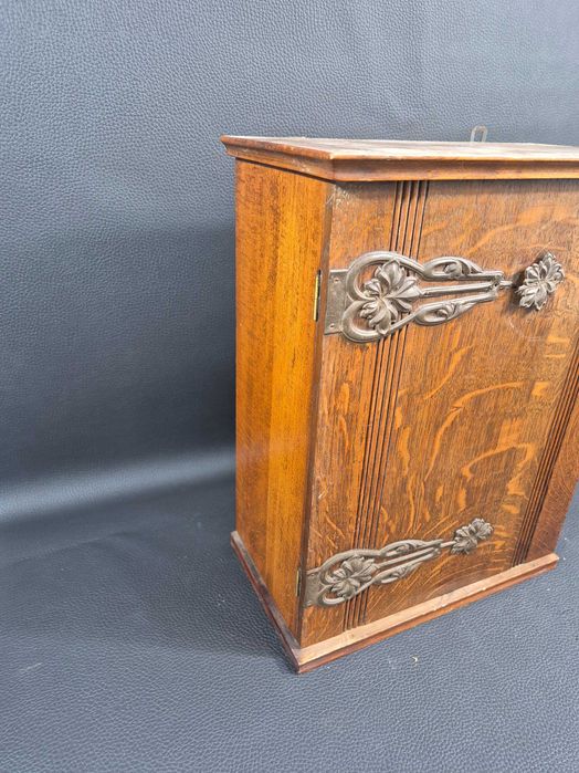 Szafka wisząca secesja XXw