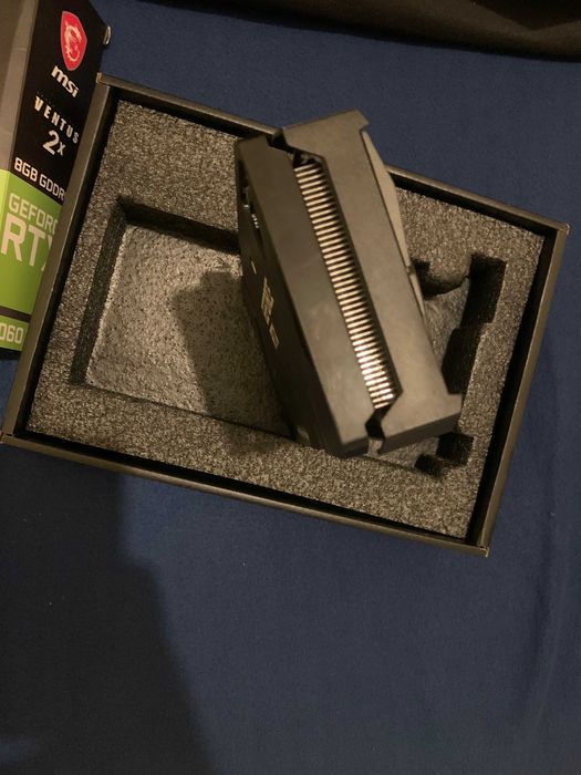 MSI Ventus 2x Nvidia Geforce RTX 3060 TI [Avariada]