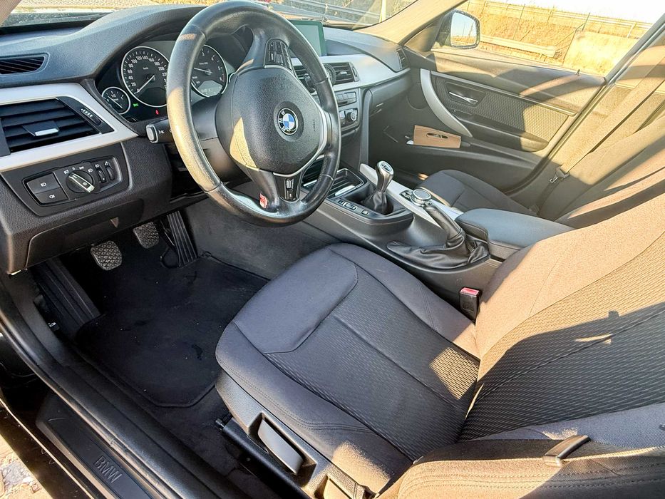 Bmw 318D Touring 2013