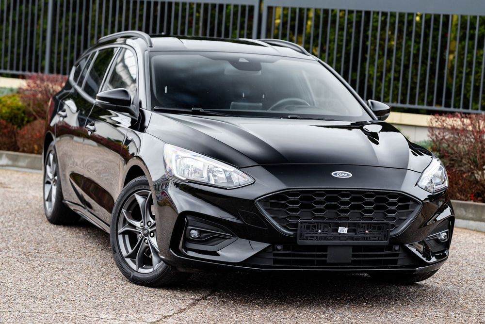 Ford Focus ST Line LED Navi Head Up Grz. Fot Kier ACC Lane Ass. Pre Collision