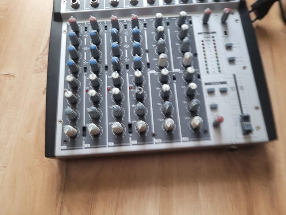 Mikser  Phonic MM1202