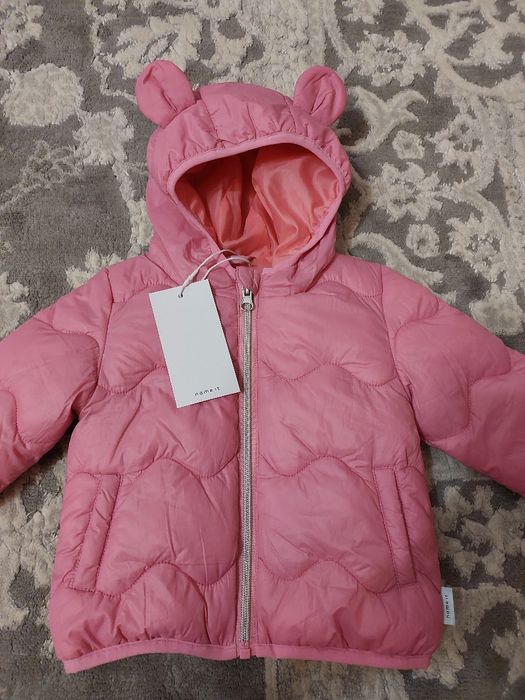 Куртка  на 6-9 місяців для дівчинки