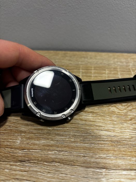 Garmin Fenix 5 Plus - Twoja Niezawodna Mapa i Płatności na Nadgarstku