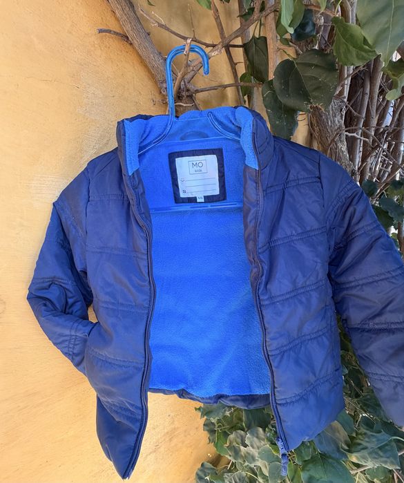 Blusão de criança azul com forro polar