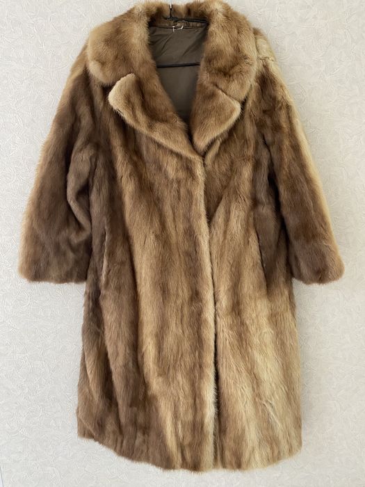 Продам Шубу норковую