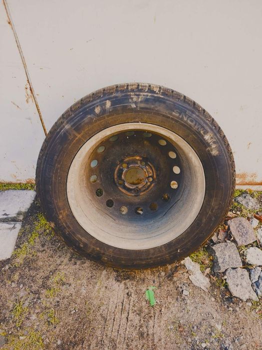 Резина с дисками на Рено трафик