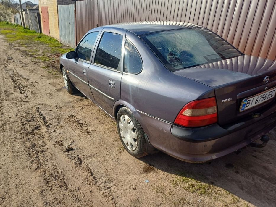 Продам Opel Vectra B 2.0 16v газ 4 с переоформлением