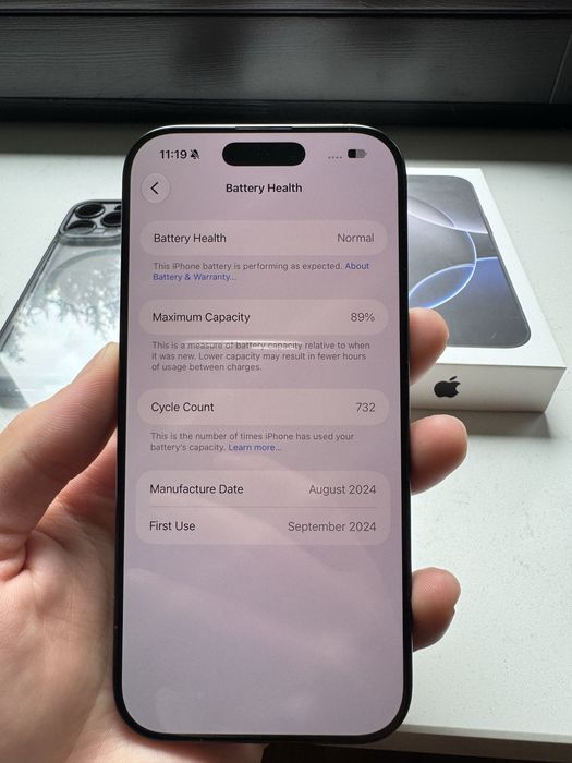iPhone 16 pro w idelanym stanie