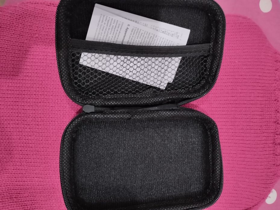 Bolsa para phones carregador ou cabos. Como nova.
