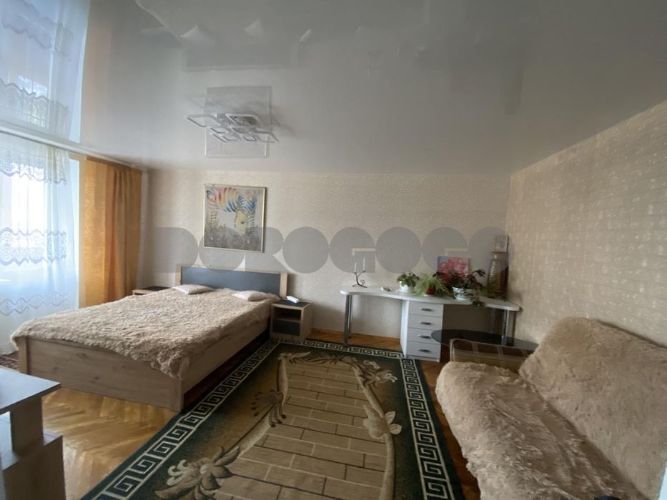 Оренда 1-кімнатної квартири 42м на бульв. М. Міхновського 10А