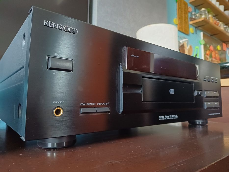 Kenwood DP-7090 CD + pilot