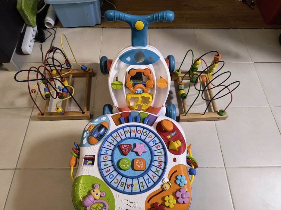 Interaktywny stolik i pchacz